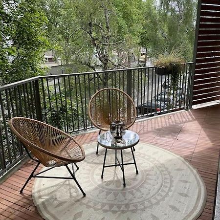 Superbe Appartement En Residence Avec Parking Le Mans Luaran gambar